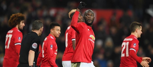 Góc Barcelona: Ám ảnh sân khách - Bóng Đá