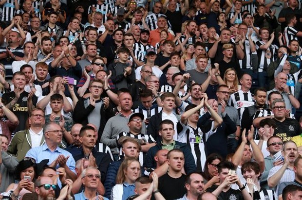 Khảo sát: Nước Anh đang ủng hộ Liverpool hay Man City? - Bóng Đá