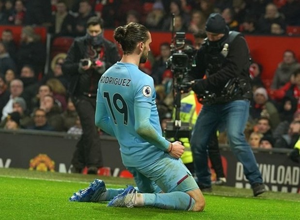 Một Old Trafford vắng người, Man Utd đau lòng chăng? - Bóng Đá