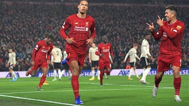 Không ra sân, Lingard vẫn bị CĐV Man Utd 