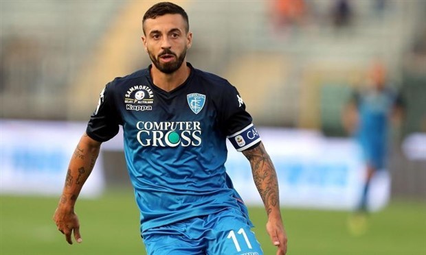 Sốc: Cúp vô địch Premier League đã được mang tới Anfield - Bóng Đá