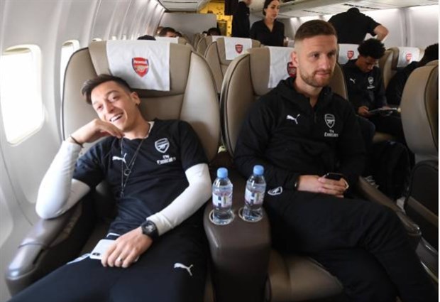 Ảnh Arsenal đến Baku - Bóng Đá