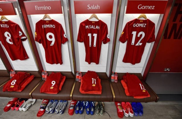 Dàn sao Liverpool làm 