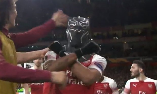 Gần nửa thế kỷ, nước Anh mới bùng cháy như thế - Bóng Đá