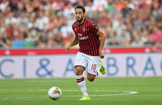 Có Ronaldo, có Ibra, đội hình Derby Milano khủng thế nào? - Bóng Đá