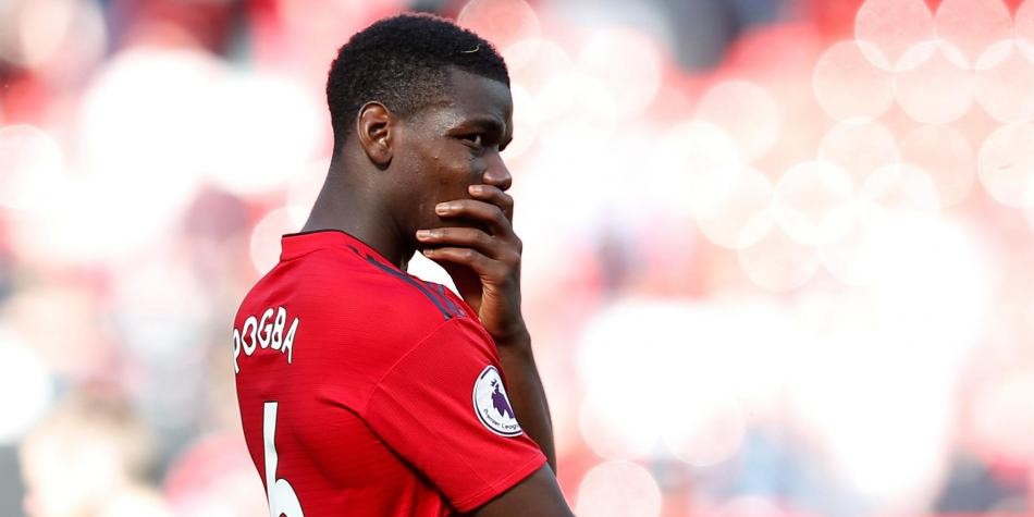 SỐC! CĐV chửi thẳng mặt, Pogba chỉ biết hành động thế này  - Bóng Đá