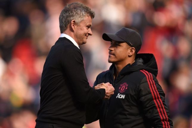 Sắp ra đi, Sanchez gửi thông điệp mạnh mẽ tới CĐV Man Utd - Bóng Đá