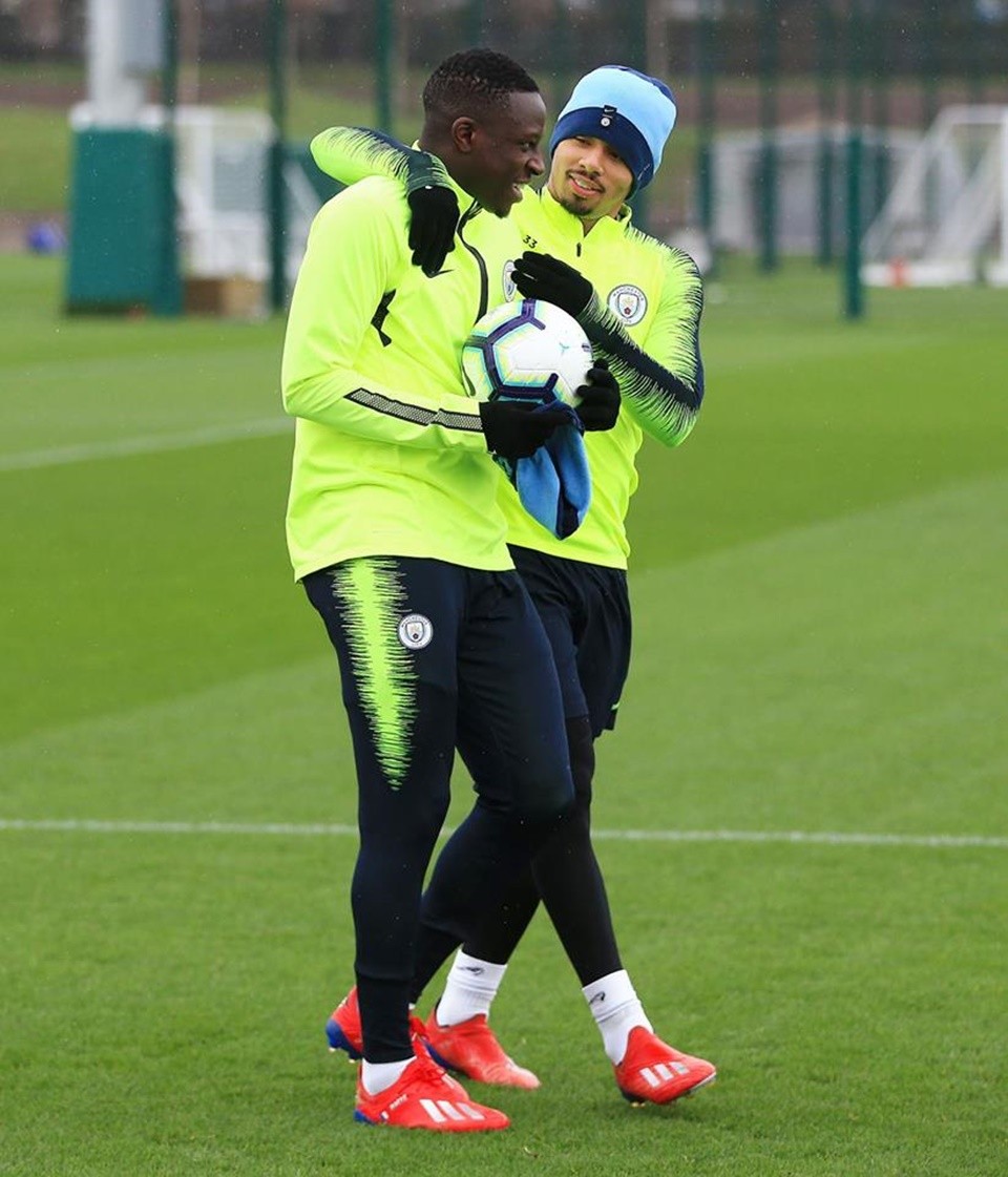 Man City tập  - Bóng Đá