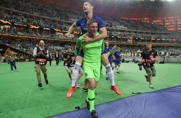 Cahill + Green ăn mừng vô địch không đá phút nào - Bóng Đá