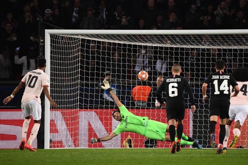 Solskjaer chỉ ra điều Rashford nên học hỏi ở Ronaldo - Bóng Đá
