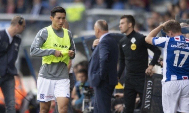 Văn Hậu ngơ ngác và cú lừa ngoạn mục ở SC Heerenveen - Bóng Đá