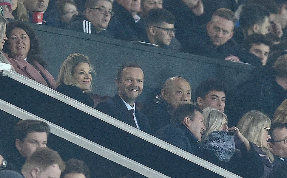 Ghi bàn, kiến tạo và làm mọi thứ, Pogba còn khiến Ed Woodward cười mãn nguyện - Bóng Đá