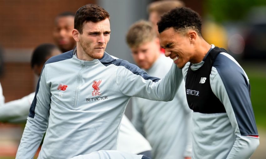 Liverpool tập - Bóng Đá