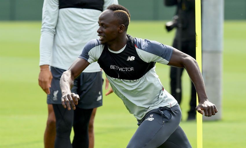 Liverpool tập - Bóng Đá