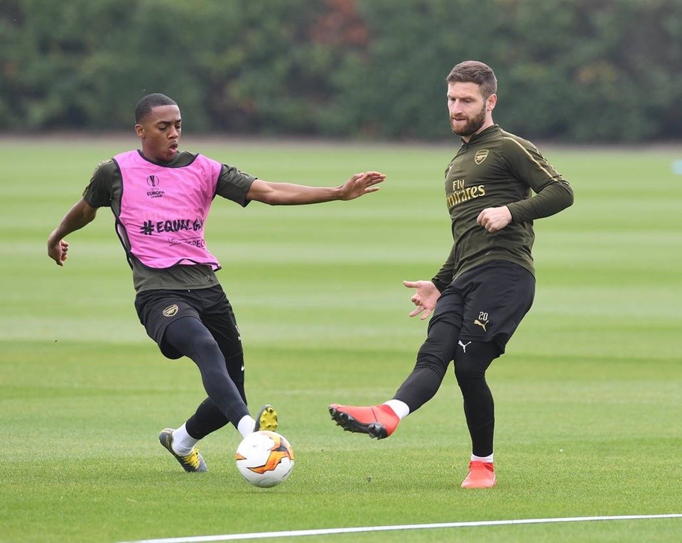 Arsenal tập - Bóng Đá