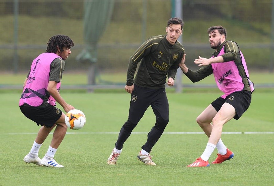 Arsenal tập - Bóng Đá