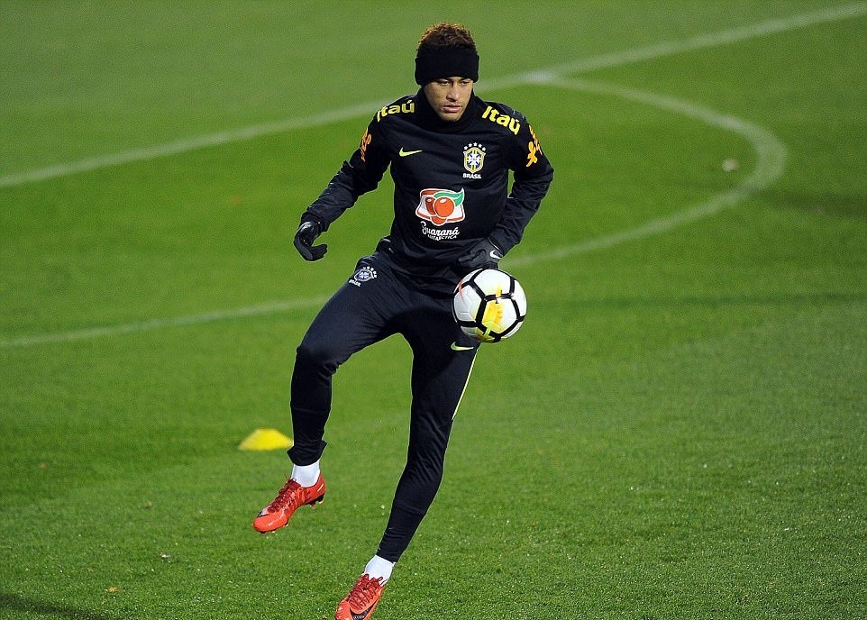 Neymar trở thành tâm điểm trước trận đại chiến với Tam sư - Bóng Đá