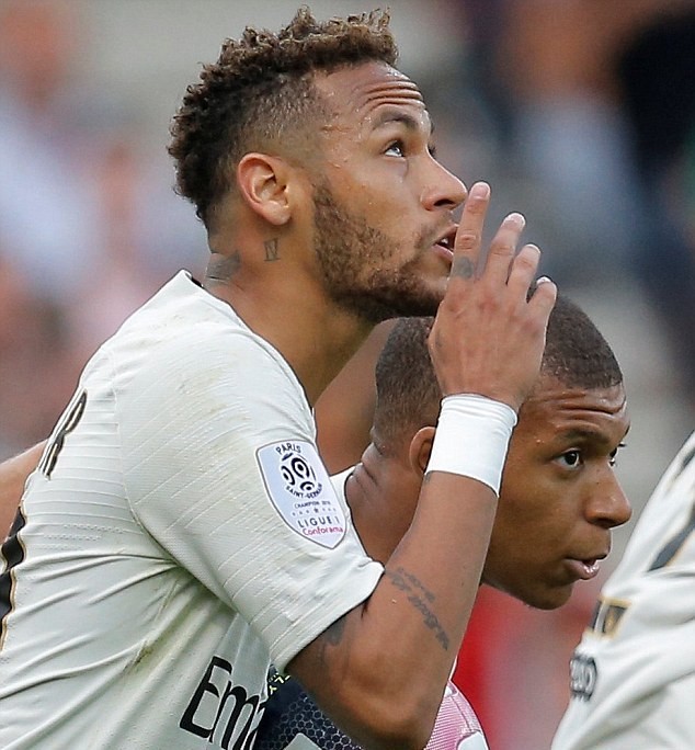 Mbappe và Neymar - ai mới là ngôi sao của PSG? - Bóng Đá