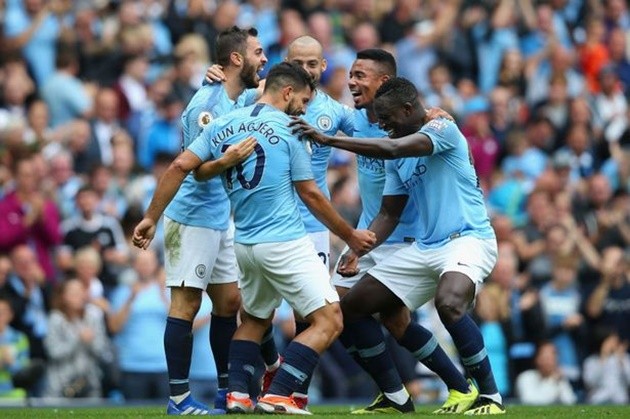 Con trai De Bruyne leo lên chân chấn thương - Bóng Đá