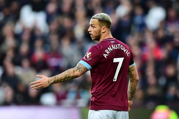 Fan Mu có đồng tình khi Mourinho mua Arnautovic  - Bóng Đá