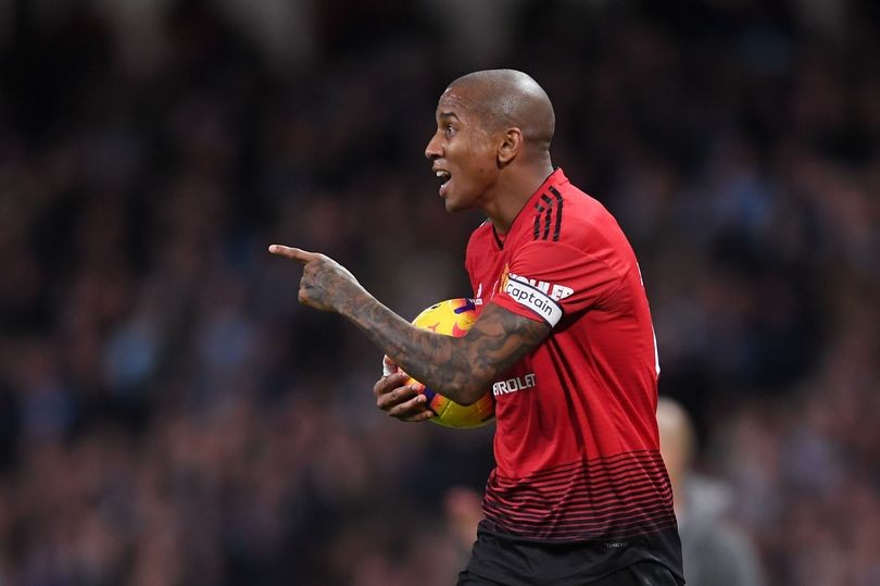 Ashley Young lifts lid on Ole Gunnar Solskjaer's first United training sessions - Bóng Đá