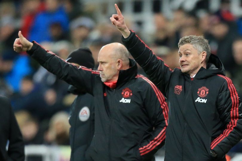 CĐV Man Utd đã tìm ra người hùng mới để sùng bái - Bóng Đá