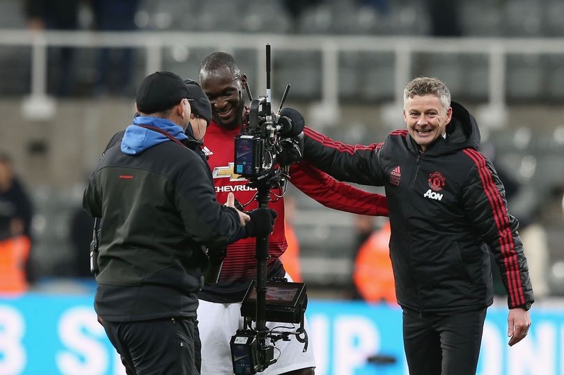 Solskjaer tiết lộ bàn nói chuyện trong phòng thay đồ - Bóng Đá