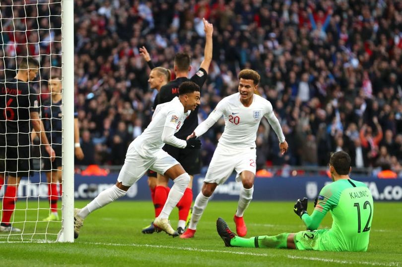 Fan MU đề nghị  Lingard mang phong độ trên tuyển về CLB - Bóng Đá