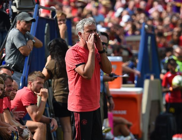 Man Utd giành 'pole' trong cuộc đua tranh sao Napoli - Bóng Đá