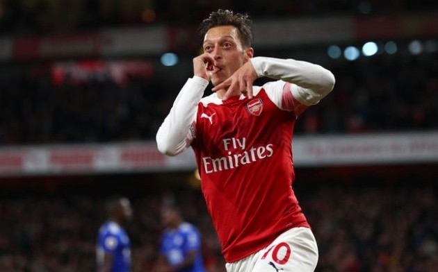Thủ quân Arsenal chỉ ra người Liverpool 'không thể ngăn cản' vào cuối tuần - Bóng Đá