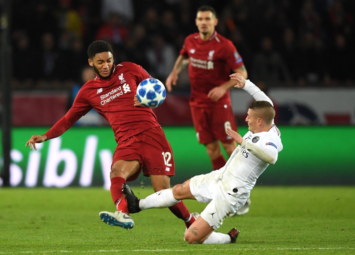Liverpool analysis - Jurgen Klopp needs midfield answer as Alisson Becker statistic says everything - Bóng Đá
