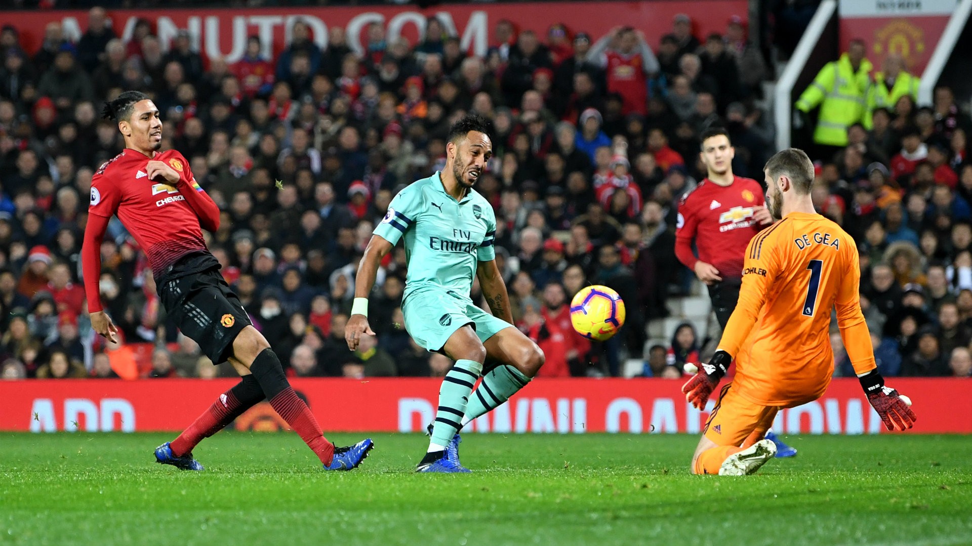 Don't compare my United side to greats of the past – Mourinho  - Bóng Đá