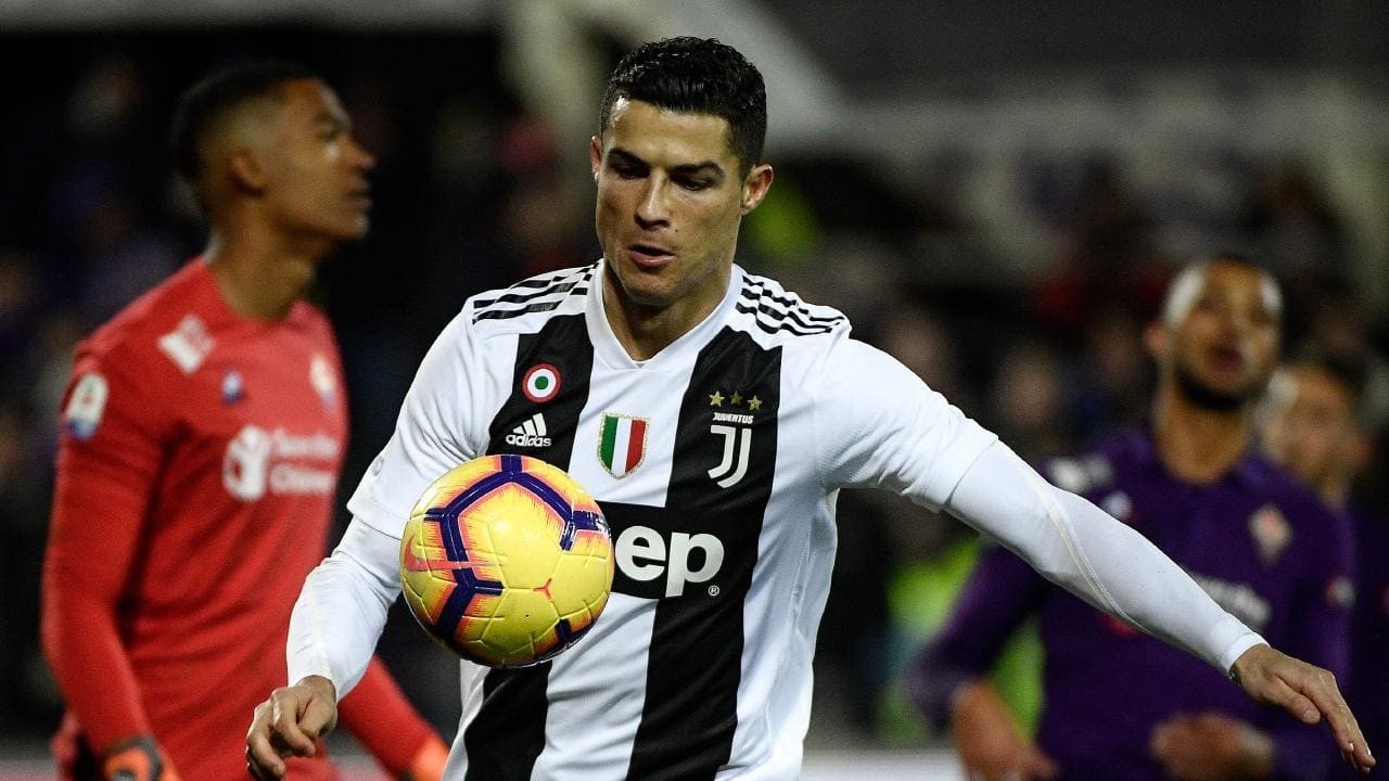 Twitter reacts as Cristiano Ronaldo equals 60-year-old Juventus record - Bóng Đá