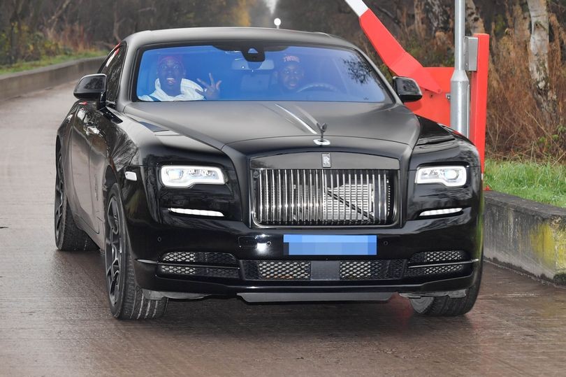Điệu bộ kỳ dị của 'virus' Pogba  - Bóng Đá