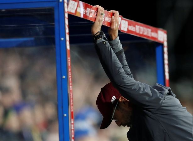 Shaqiri tiết lộ điều Klopp quát sau trận Huddersfield - Bóng Đá