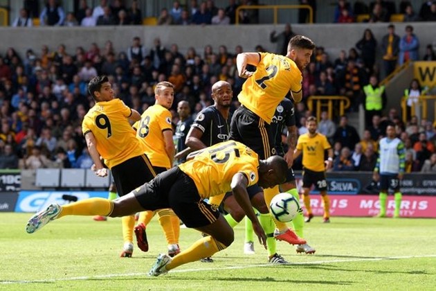 Man City nhận bàn thua tranh cãi, CĐV kêu gọi sử dụng VAR - Bóng Đá
