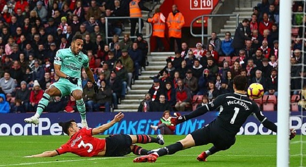 5 điểm nhấn Southampton 2-3 Arsenal: Hàng thủ tan nát, Niềm tin rụng lác đác - Bóng Đá