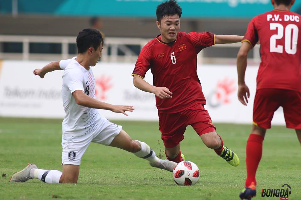 Trượt chân như Gerrard, Cahill nhận mưa chỉ trích - Bóng Đá