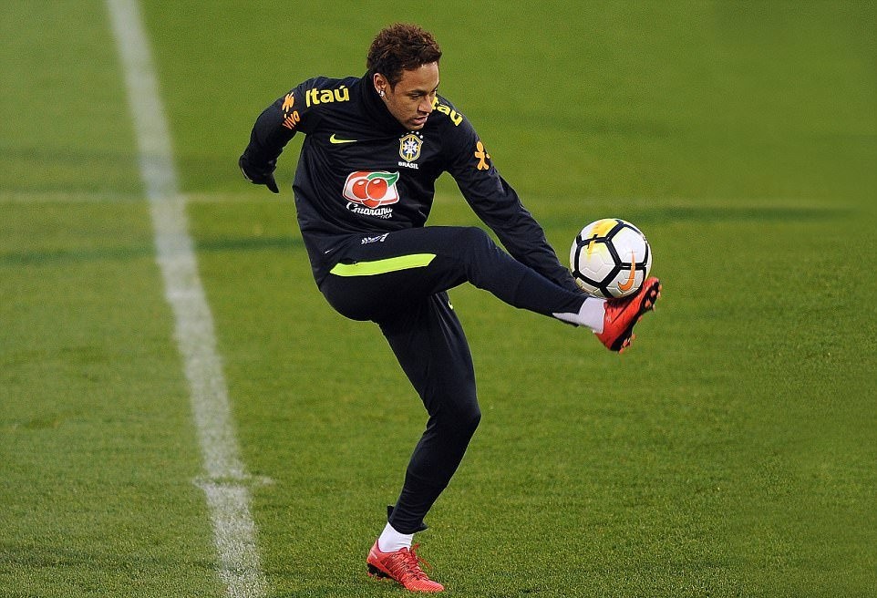 Neymar trở thành tâm điểm trước trận đại chiến với Tam sư - Bóng Đá