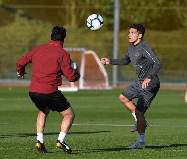 Bỏ rơi Ramsey, Emery quyết tâm đào tạo Torreira thành tài - Bóng Đá