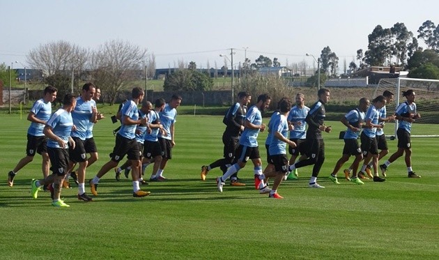 Uruguay căng thẳng trước trận đấu sinh tử với Argentina - Bóng Đá