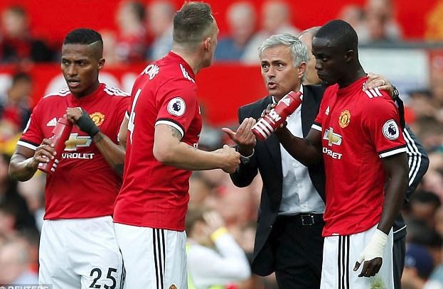 Thầy trò HLV Mourinho đến Lowry chờ vé dự vòng knock-out Champions League - Bóng Đá