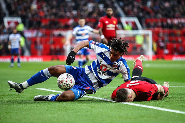 Bạn đã biết vì sao Phil Jones luôn được yêu mến chưa? - Bóng Đá