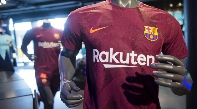 Ảnh Barca hành quân đến Madrid - Bóng Đá