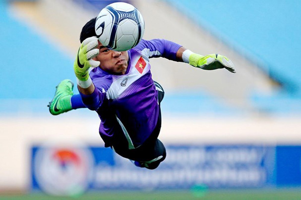 SLNA đón sự trở lại của cựu thủ môn ĐT Việt Nam - Bóng Đá