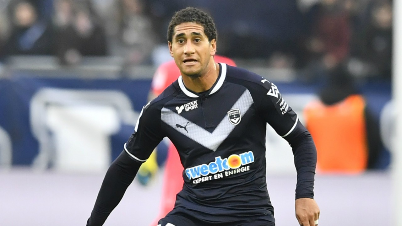 ARSENAL LINE UP PAVON SWOOP - Bóng Đá