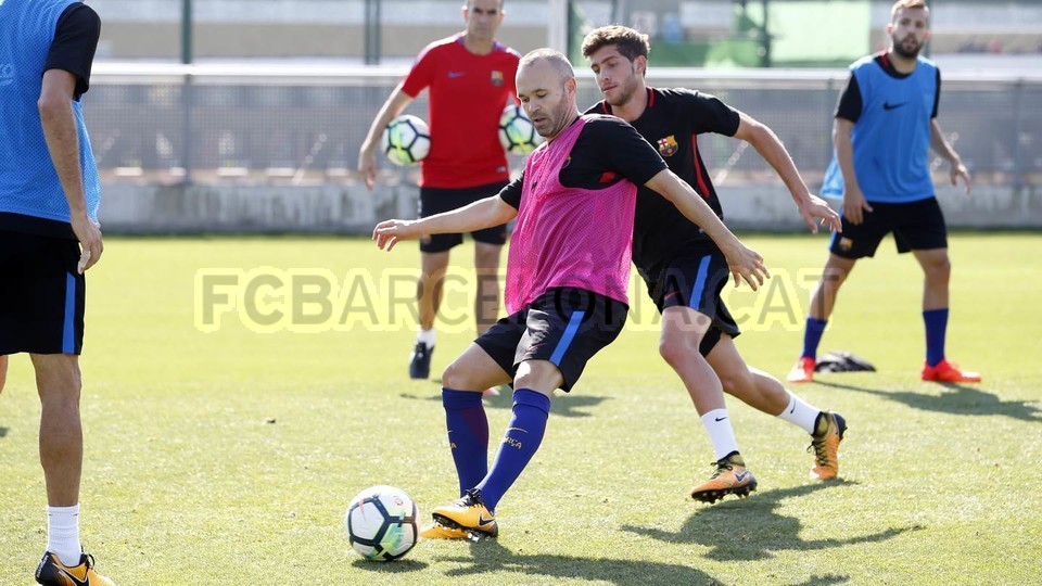 barca tập luyện - Bóng Đá