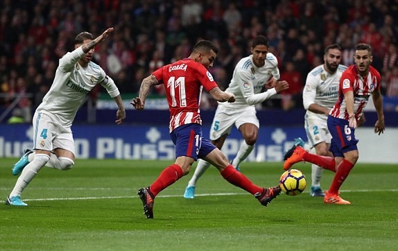 Hậu vệ Huddersfield 