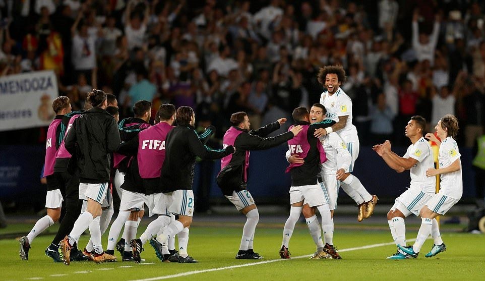 Ronaldo đá phạt cực hiểm giúp Real Madrid vô địch FIFA Club World Cup - Bóng Đá