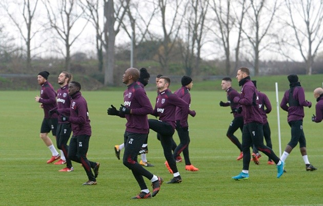 Chicharito chăm chỉ luyện 